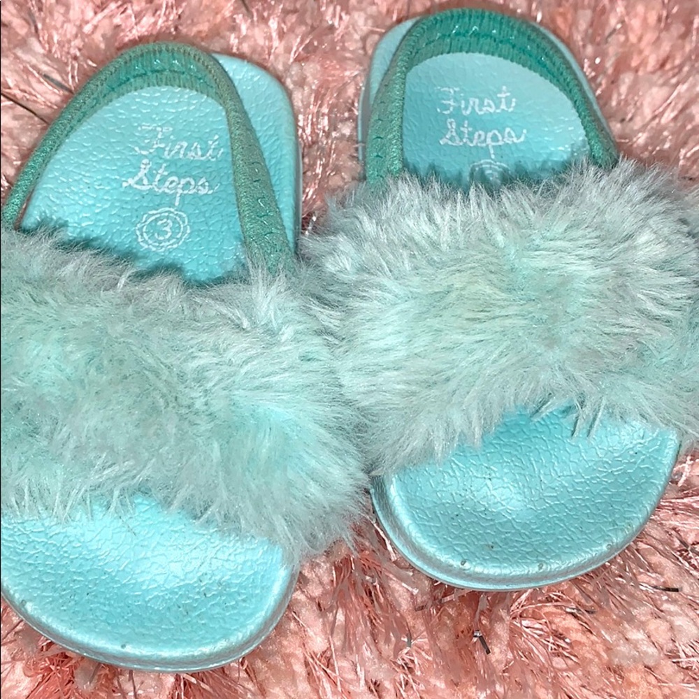 slippers
